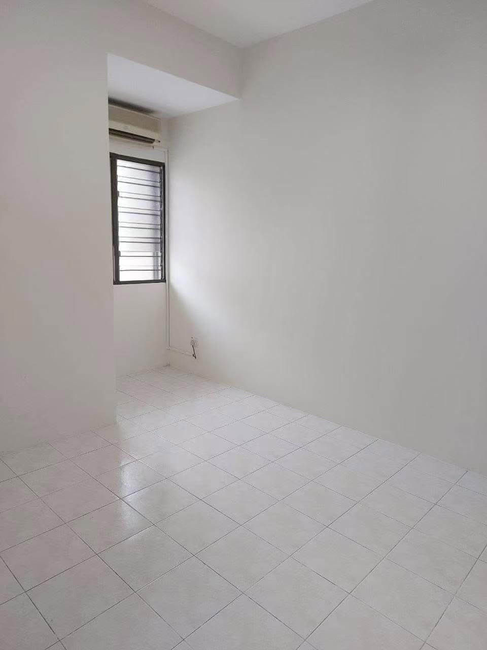 Pengkalan Tiara 2 Storey Terrace House For Sale - Image 5