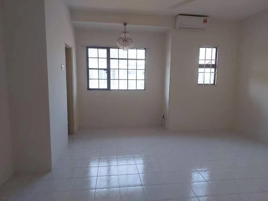 Pengkalan Tiara 2 Storey Terrace House For Sale - Image 6