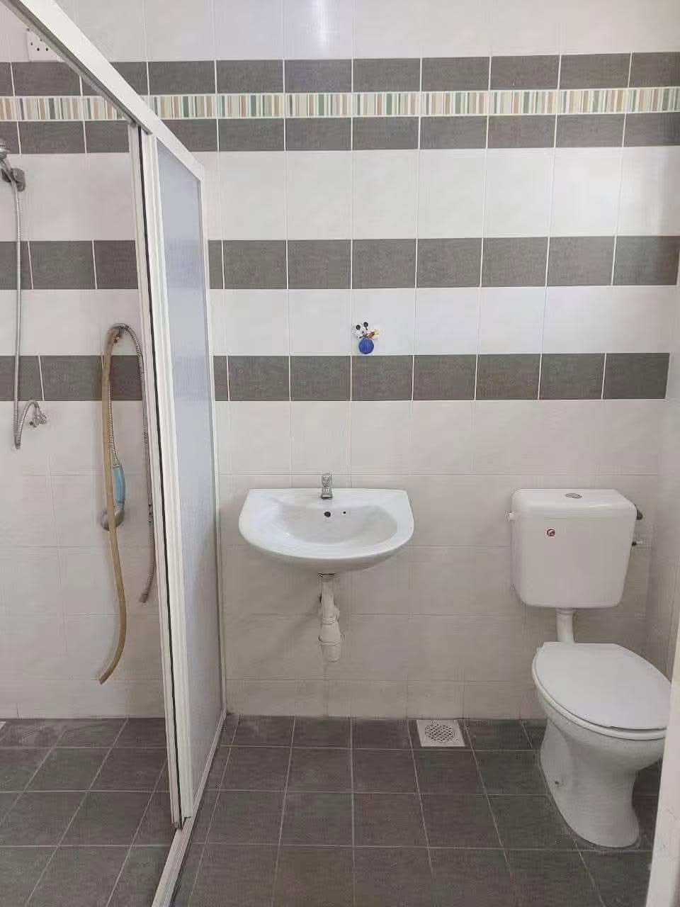 Pengkalan Tiara 2 Storey Terrace House For Sale - Image 7