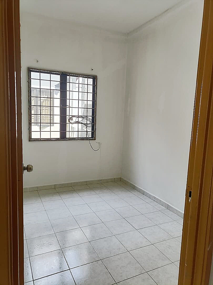 Ixora apartment (Corner Unit) @ Taman Wangsa Permai Kepong Selangor - Image 6