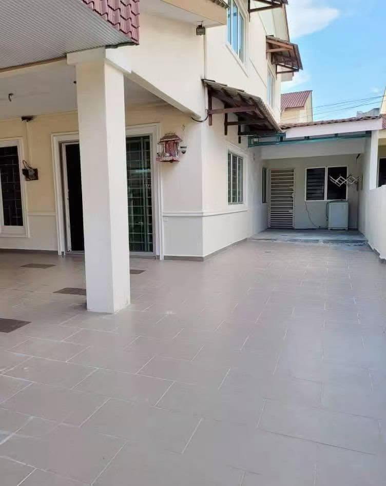 Seri Botani palma Freehold Intermediate Corner House For Sale  - Image 2