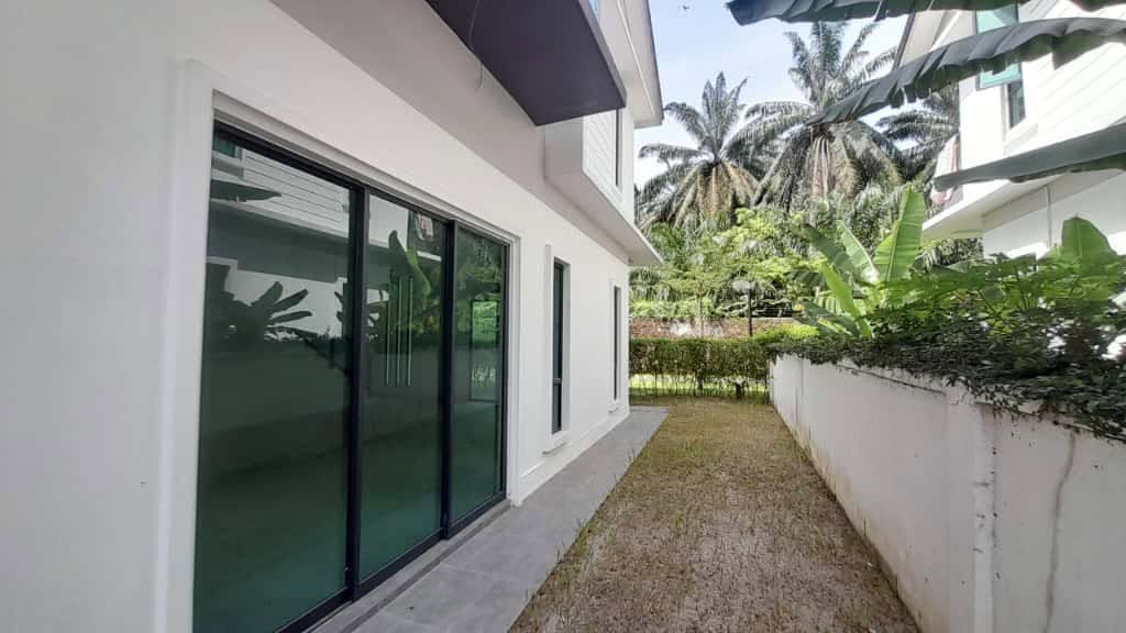 Near Botani The Gulf 2 Storey Semi-Detached End lot House For Sale  - Image 5