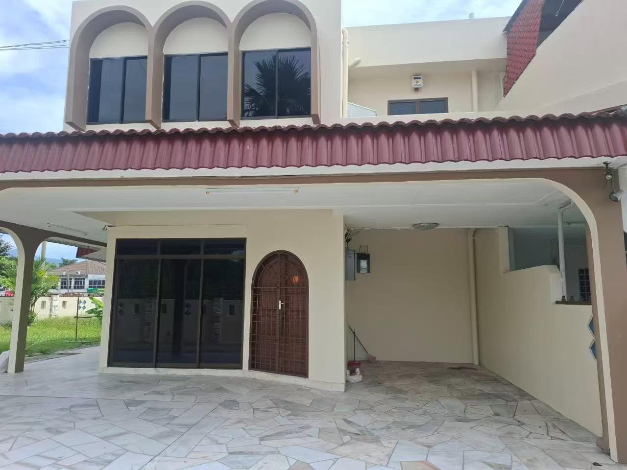 Taman Rishah off Jalan Silibin 2 Storey Corner Semi Detached House For Sale  - Image 2