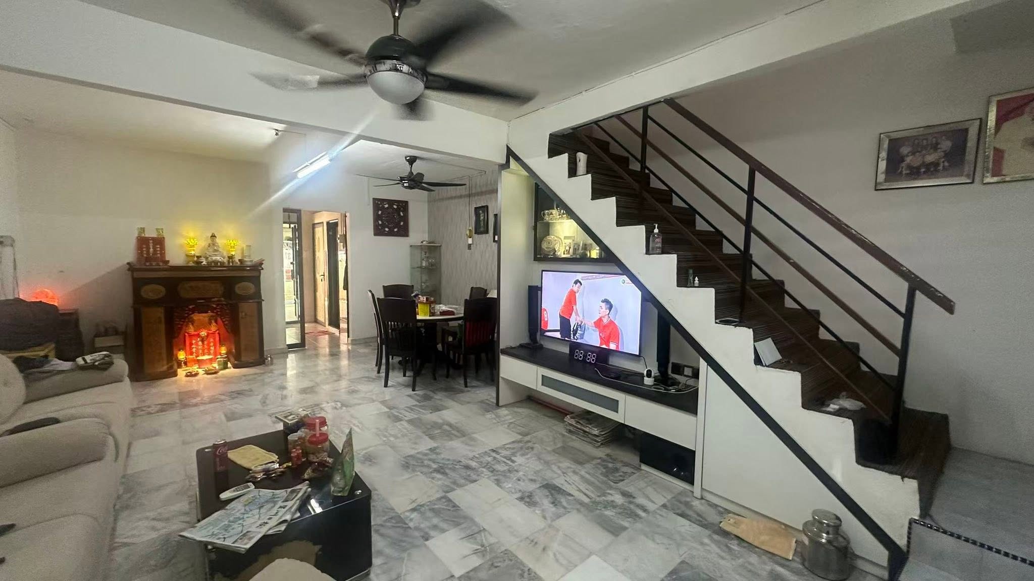 FULL LOAN Menglembu Taman Arkid Renovated Double Storey House For Sale - Image 3