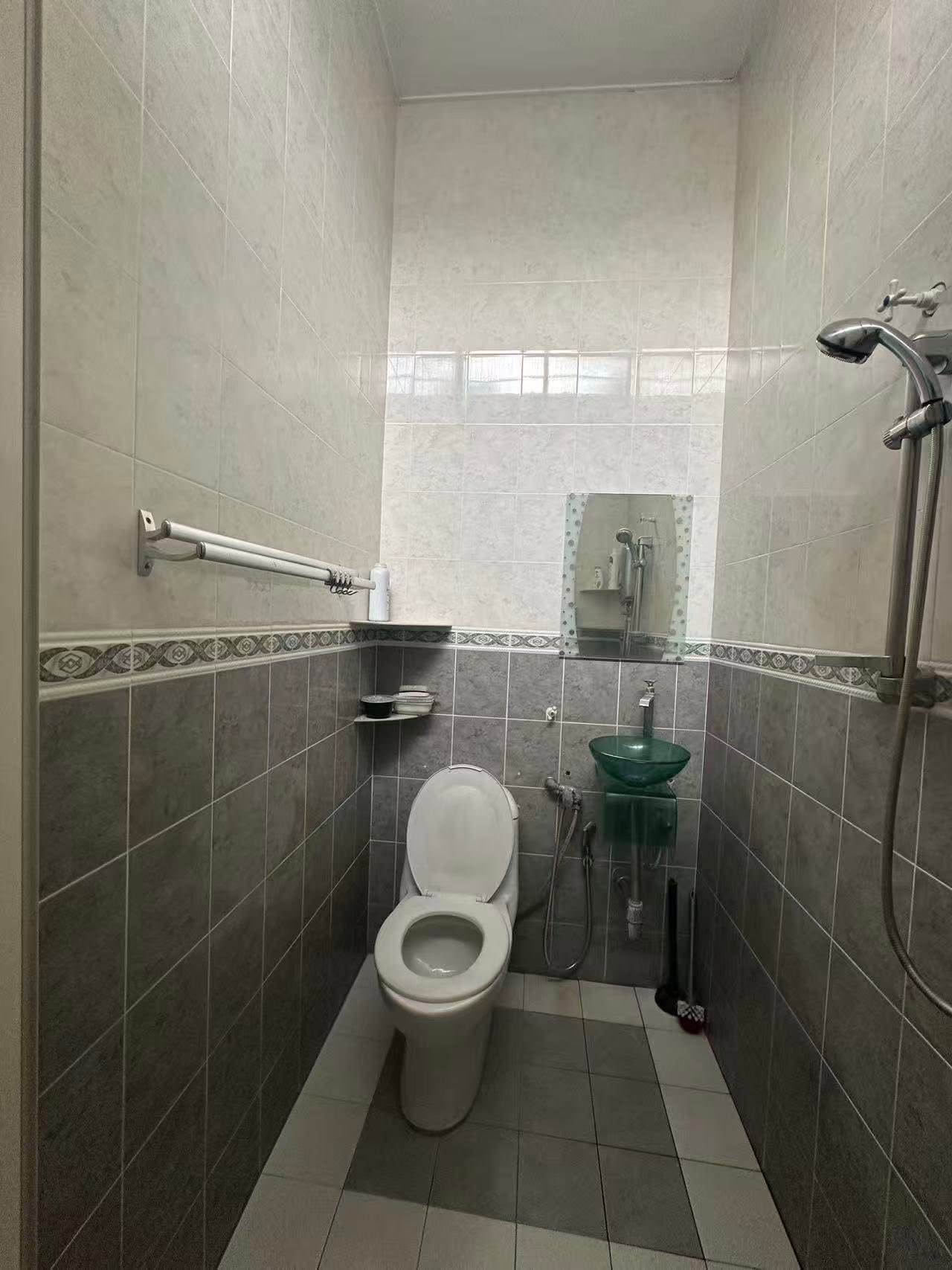 Anjung Bercham Utara 2 Storey Terrace Corner House For Sale - Image 9