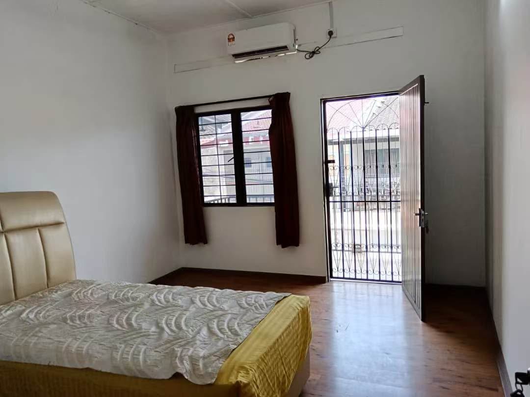 Simee Taman Wah Keong Corner Double Storey House For Sale - Image 8