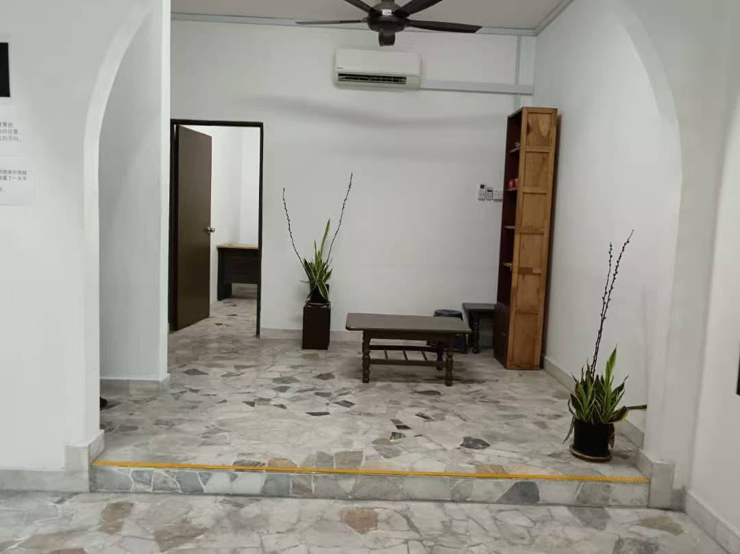 Simee Taman Wah Keong Corner Double Storey House For Sale - Image 5
