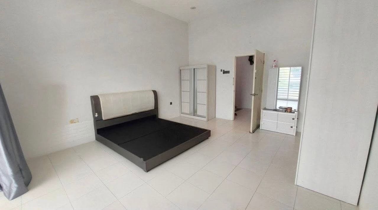Klebang Mutiara 1.5 Storey Terrace House For Sale - Image 5