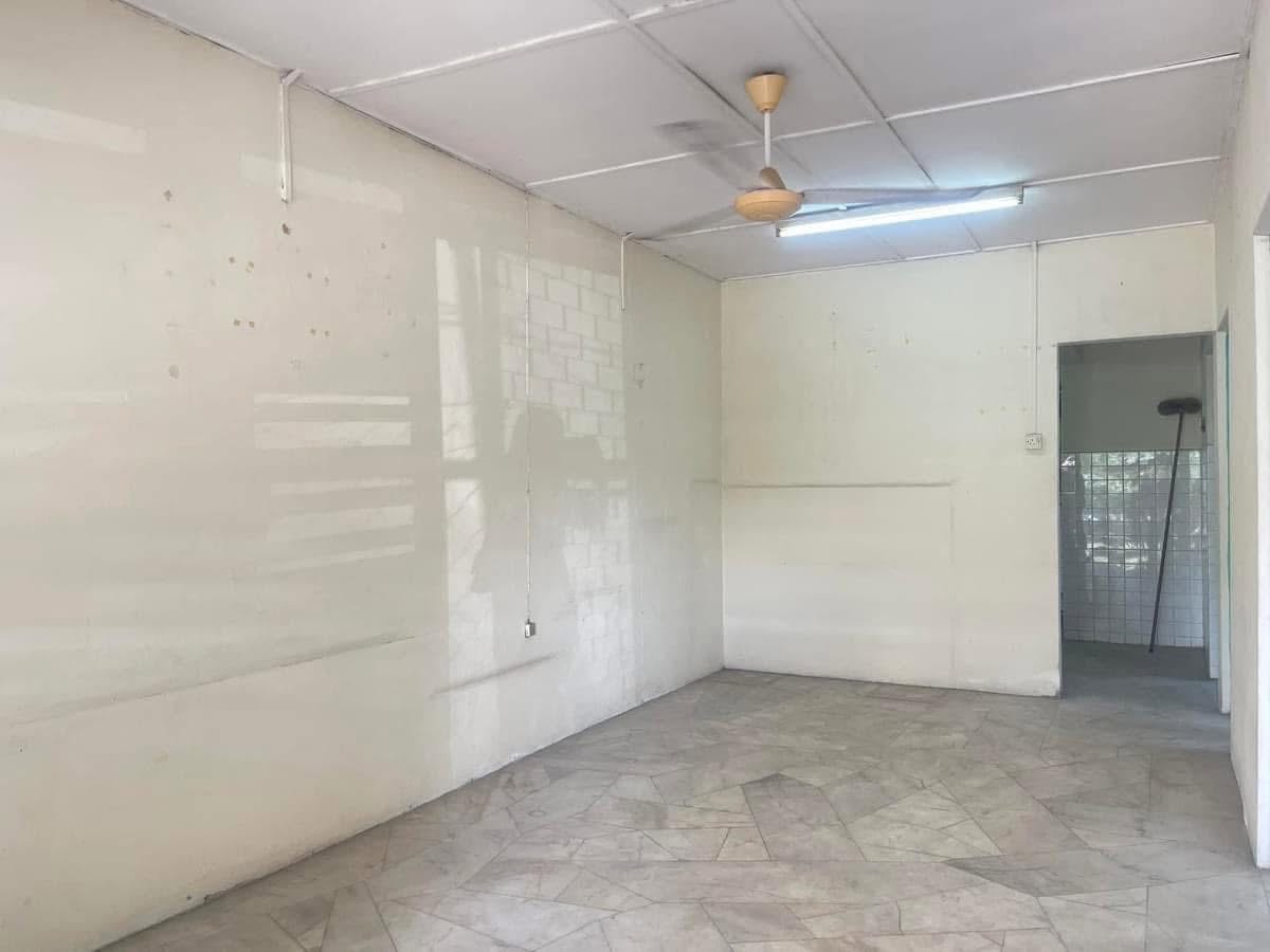 Taman Soon Choon Single Storey Intermediate Corner House For Sale - Image 3