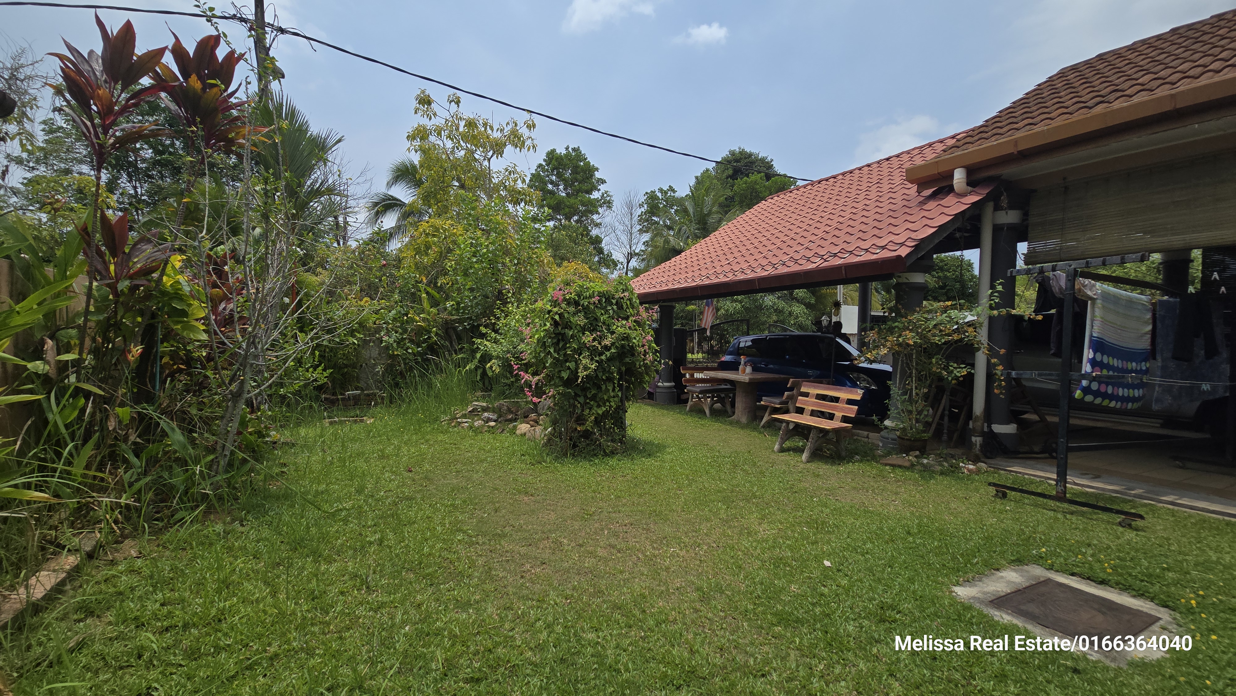 Semi-D with beautiful garden gated guarded Bukit Istana - Image 2