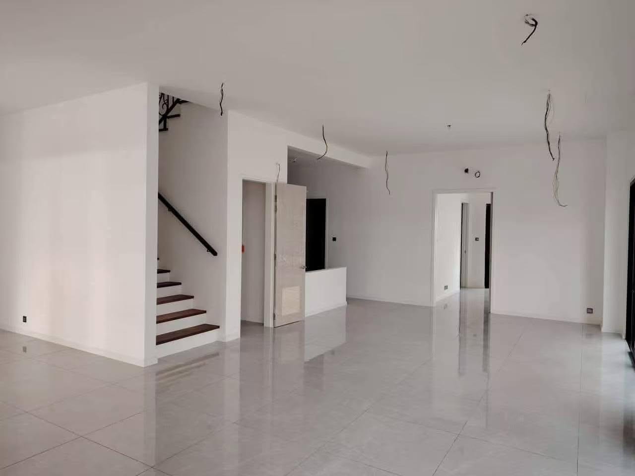Below Market Price High End Semi D The Grand Thompson Residence  - Image 6
