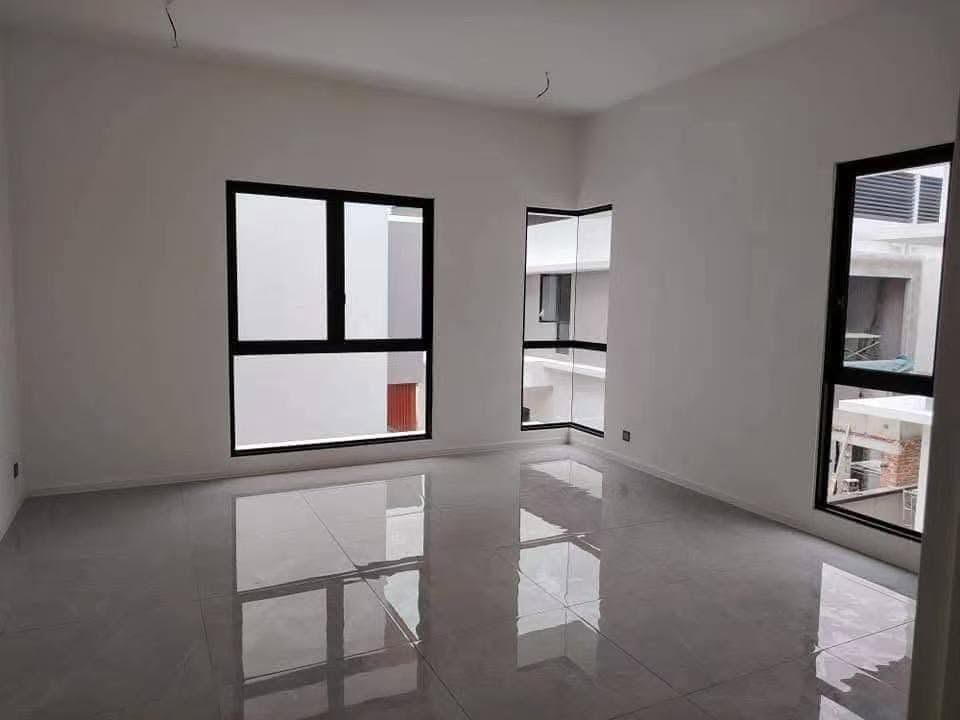 Below Market Price High End Semi D The Grand Thompson Residence  - Image 9