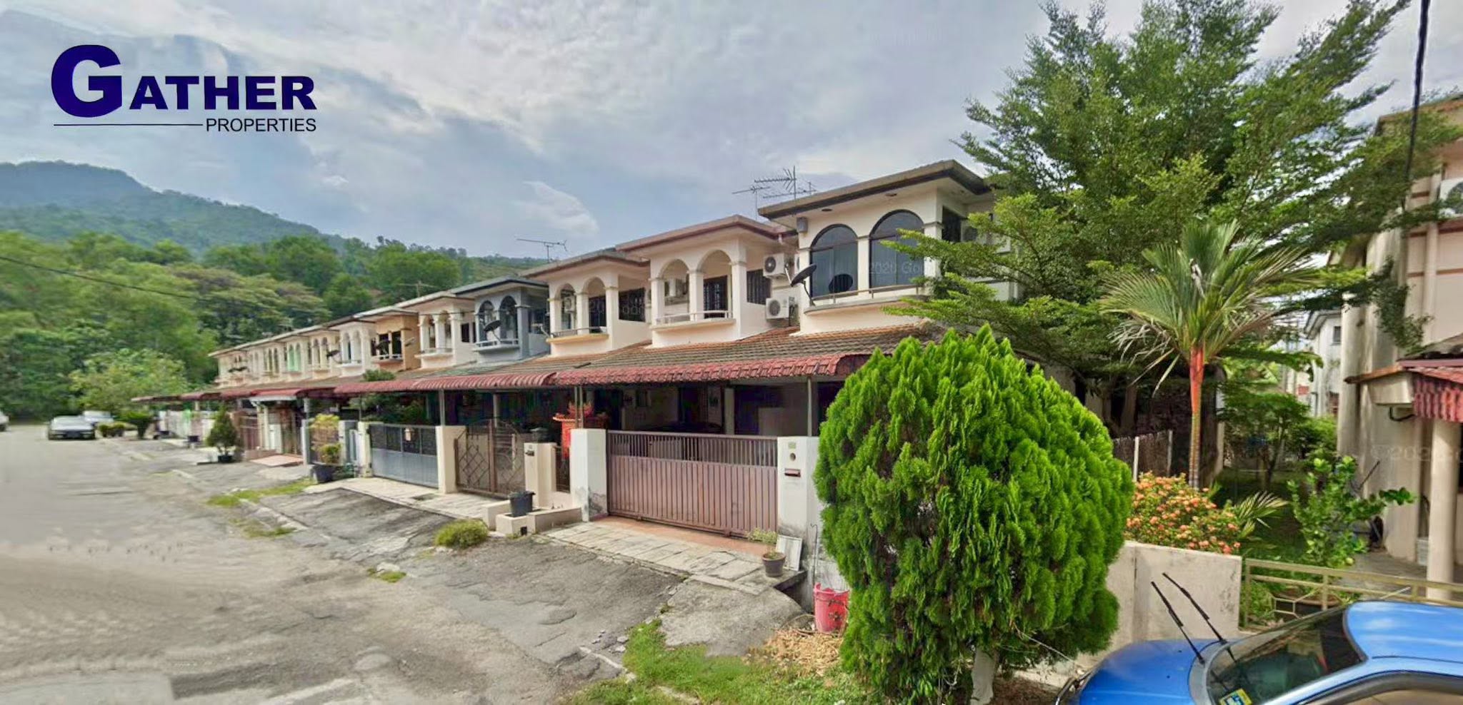 BELOW MARKET VALUE MENGLEMBU TAMAN KLEDANG EMAS 2 STOREY INTERMEDIATE CORNER HOUSE FOR SALE - Image 2