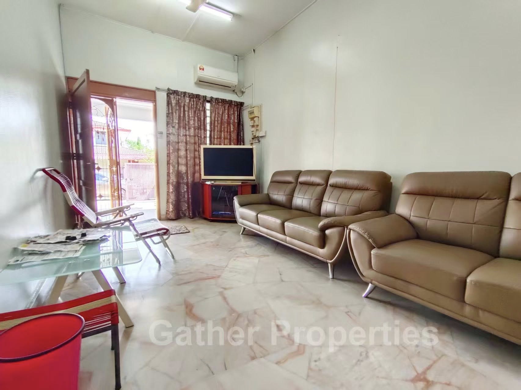 MENGLEMBU TAMAN KLEDANG SENTOSA  Single Storey Terrace House for Sale - Image 3