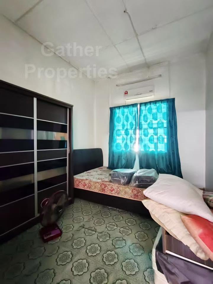 MENGLEMBU TAMAN KLEDANG SENTOSA  Single Storey Terrace House for Sale - Image 4