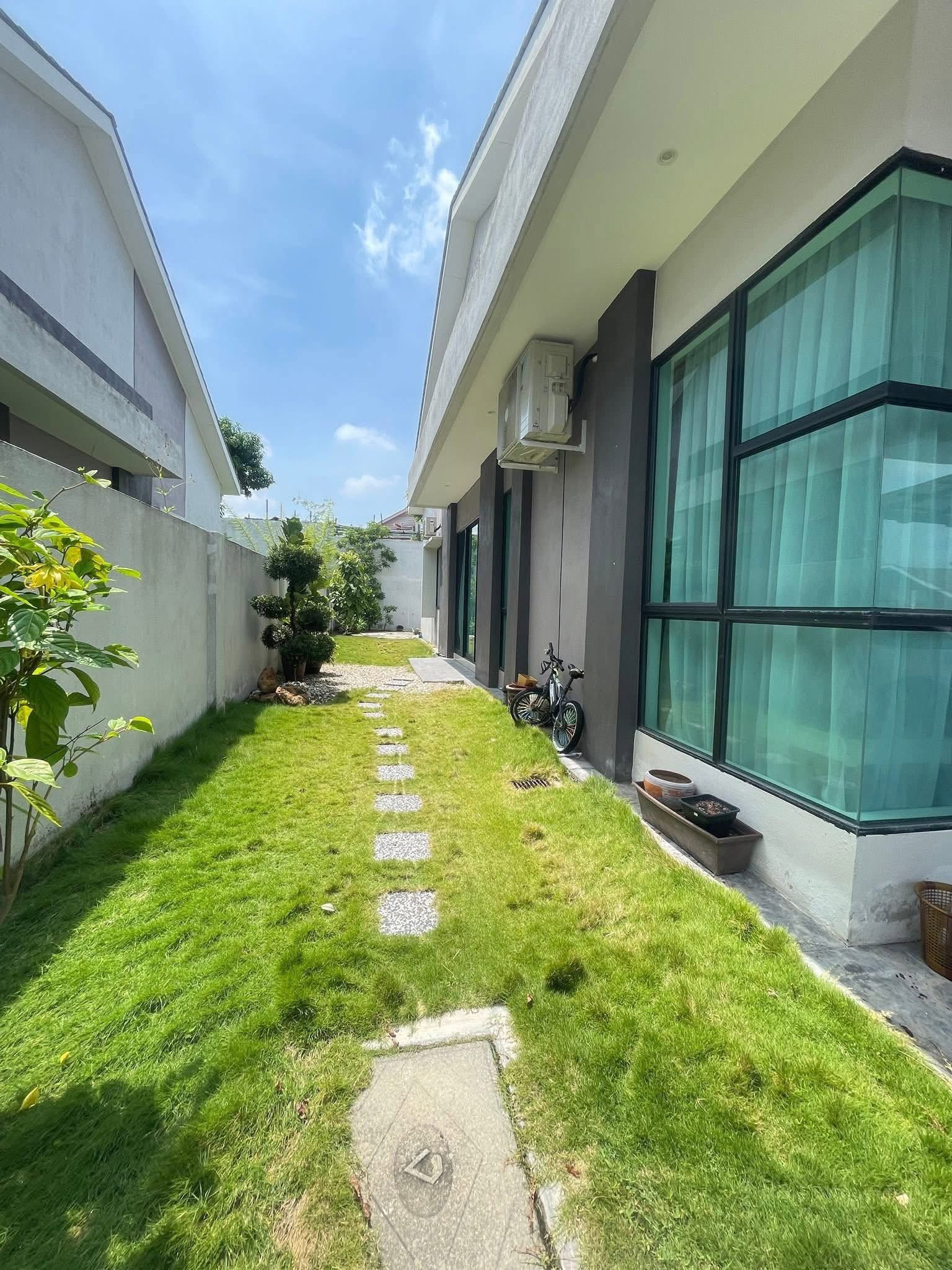 Lahat Mines Semi - D Single Storey House For Sale - Image 2