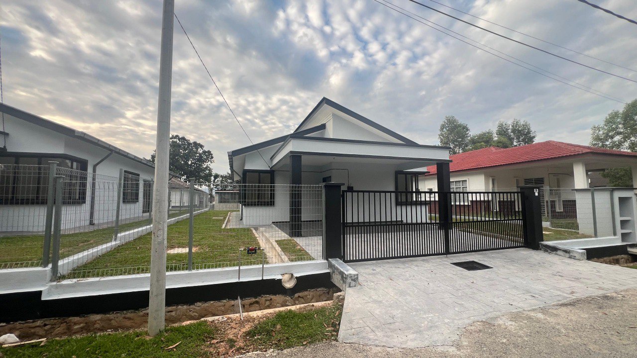 MAHKOTA HILLS LENGGENG SEKSYEN 7 BUNGALOW - Image 2