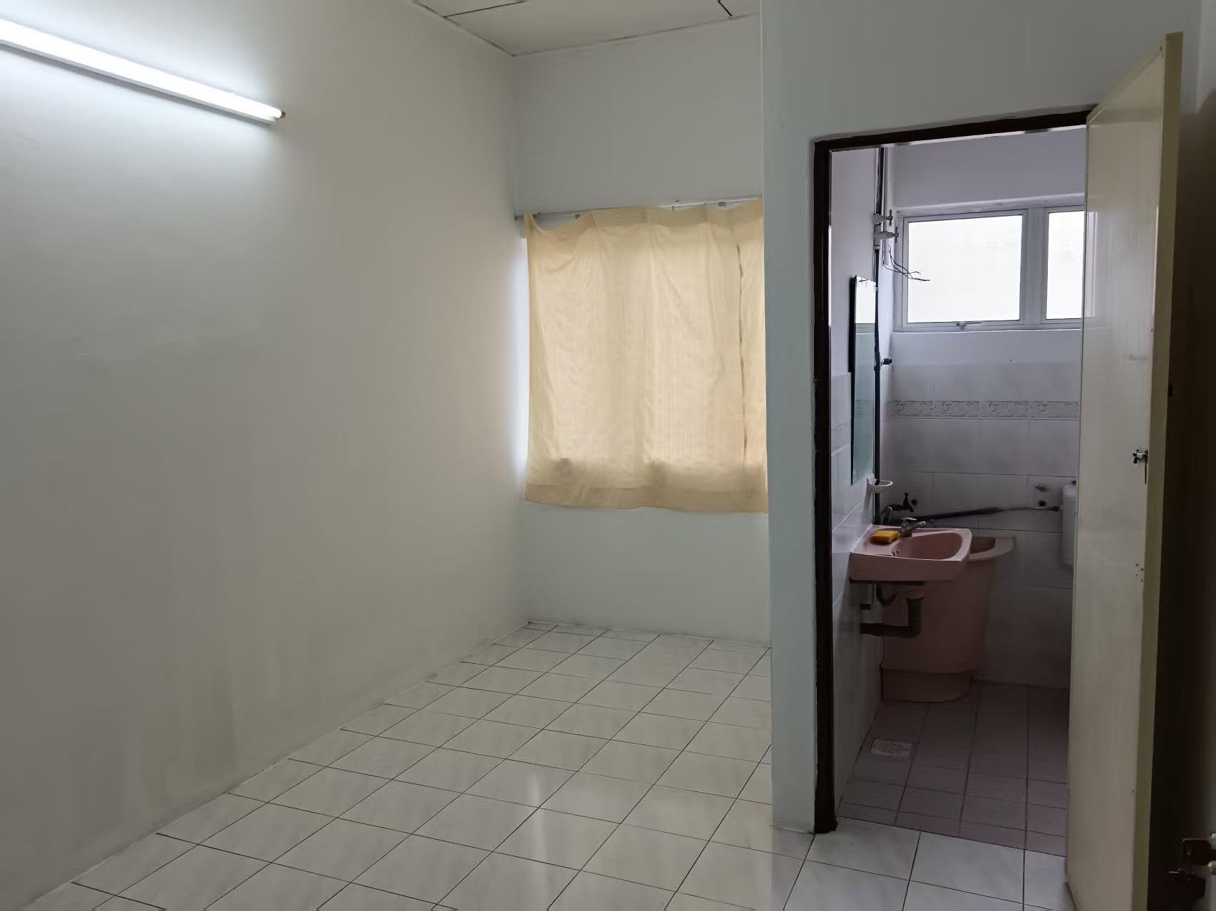 PENGKALAN Taman Pengkalan Gerbang Mutiara 2 Storey Terrace House For Sale  - Image 6
