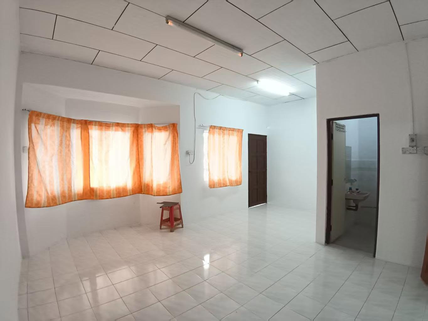 PENGKALAN Taman Pengkalan Gerbang Mutiara 2 Storey Terrace House For Sale  - Image 5