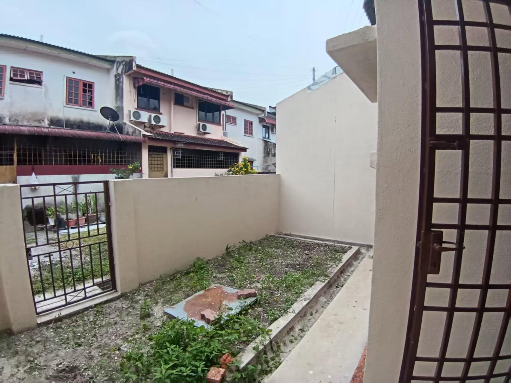 PENGKALAN Taman Pengkalan Gerbang Mutiara 2 Storey Terrace House For Sale  - Image 13