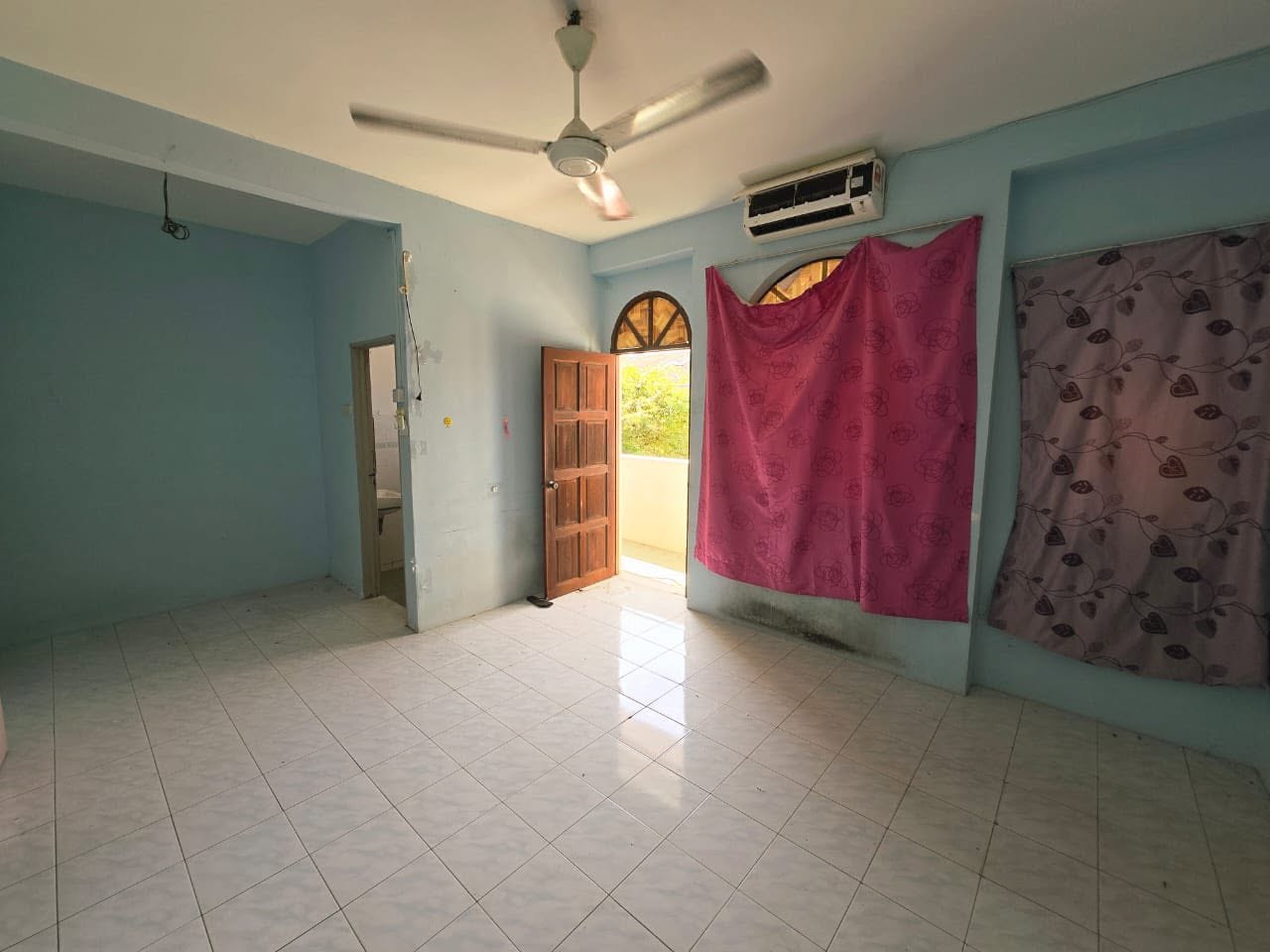 Ipoh Garden Perajurit 2 1/2 Storey Terrace House For Sale - Image 2