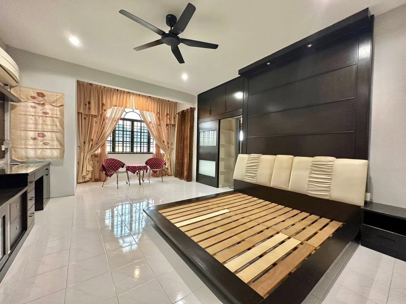 Taman Song Choon RENOVATED and FURNISHED 2.5 Storey Semi D For Sale - Image 5