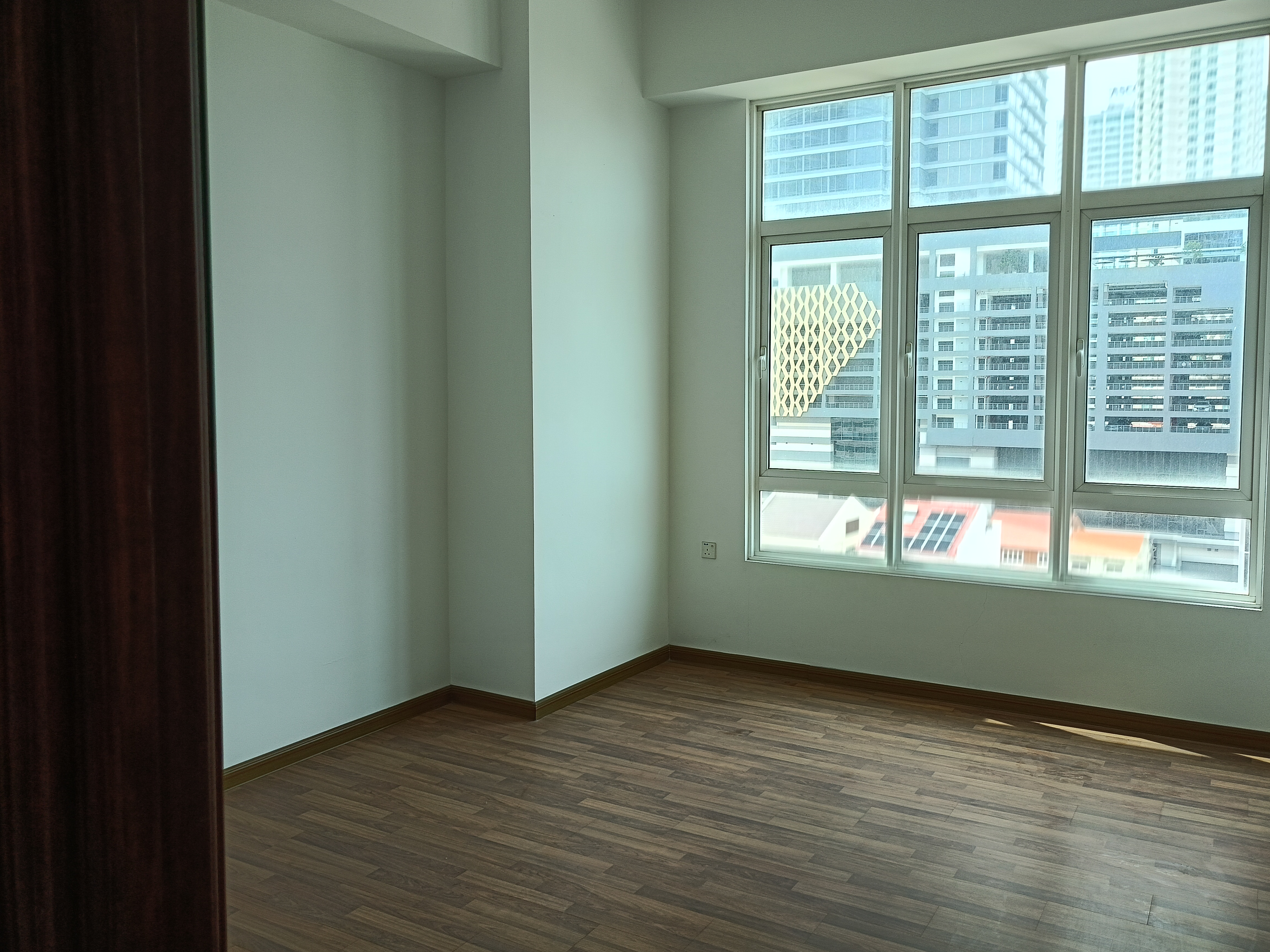 H Residence Luxury Condo with 2 carparks 5000sf morning sun balcony - Image 11