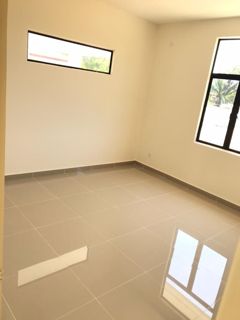 MAHKOTA HILLS LENGGENG BUNGALOW SEKSYEN 5 - Image 6